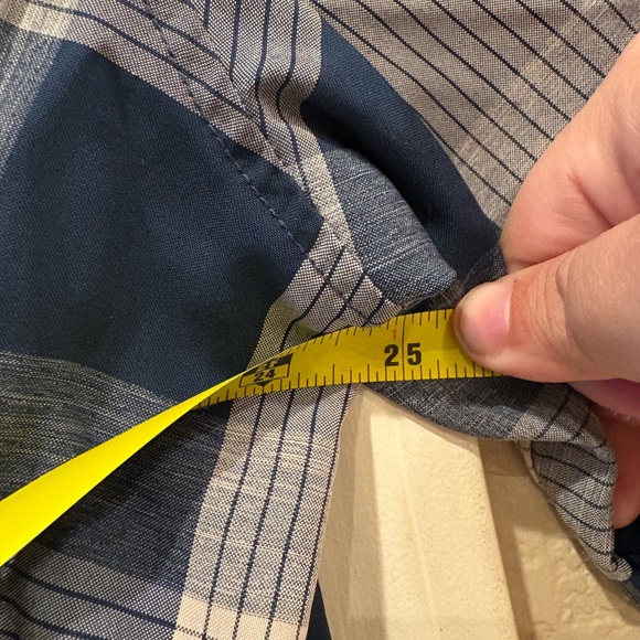 Orvis Button Front Camp Shirt. Blue plaid XL - Picture 8 of 9